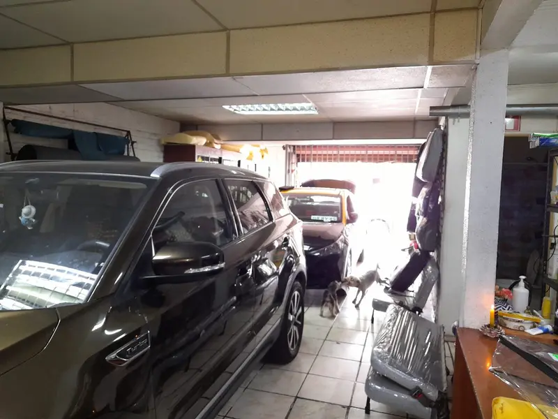 Casa y Local Comercial, Frente Club Hipico, foto 3 de 18